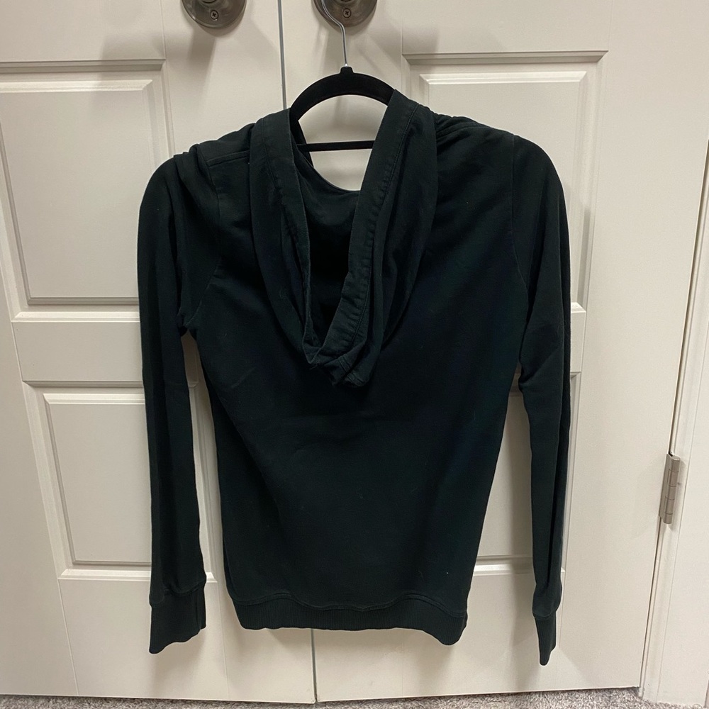 Lacoste pullover - Picture 2 of 3
